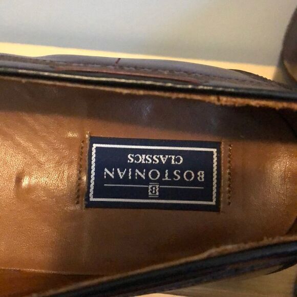 Bostonian Classic Loafers w/Stretchers main image 6